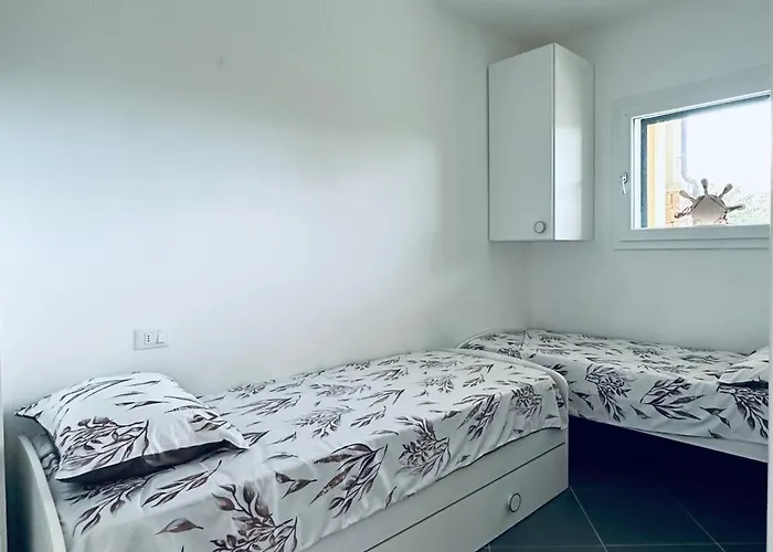 Baia Delle Mimose I6 Apartment *